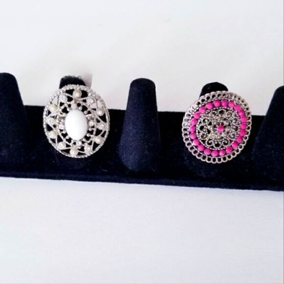 Bundle Of Silver White Pink Stretchy Cocktail Rings - Picture 1 of 6